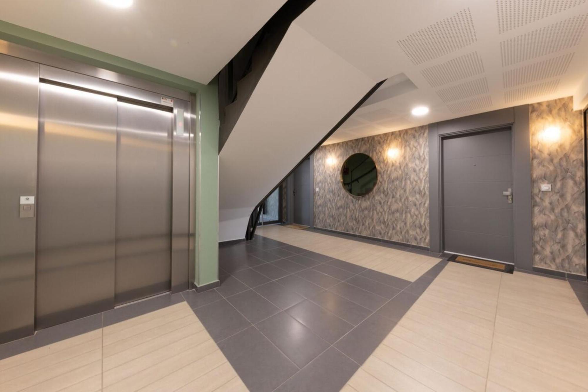 Appartamento 06Ah - Superb Waterfront T2 - Swimming Pool Villeneuve-Loubet Esterno foto