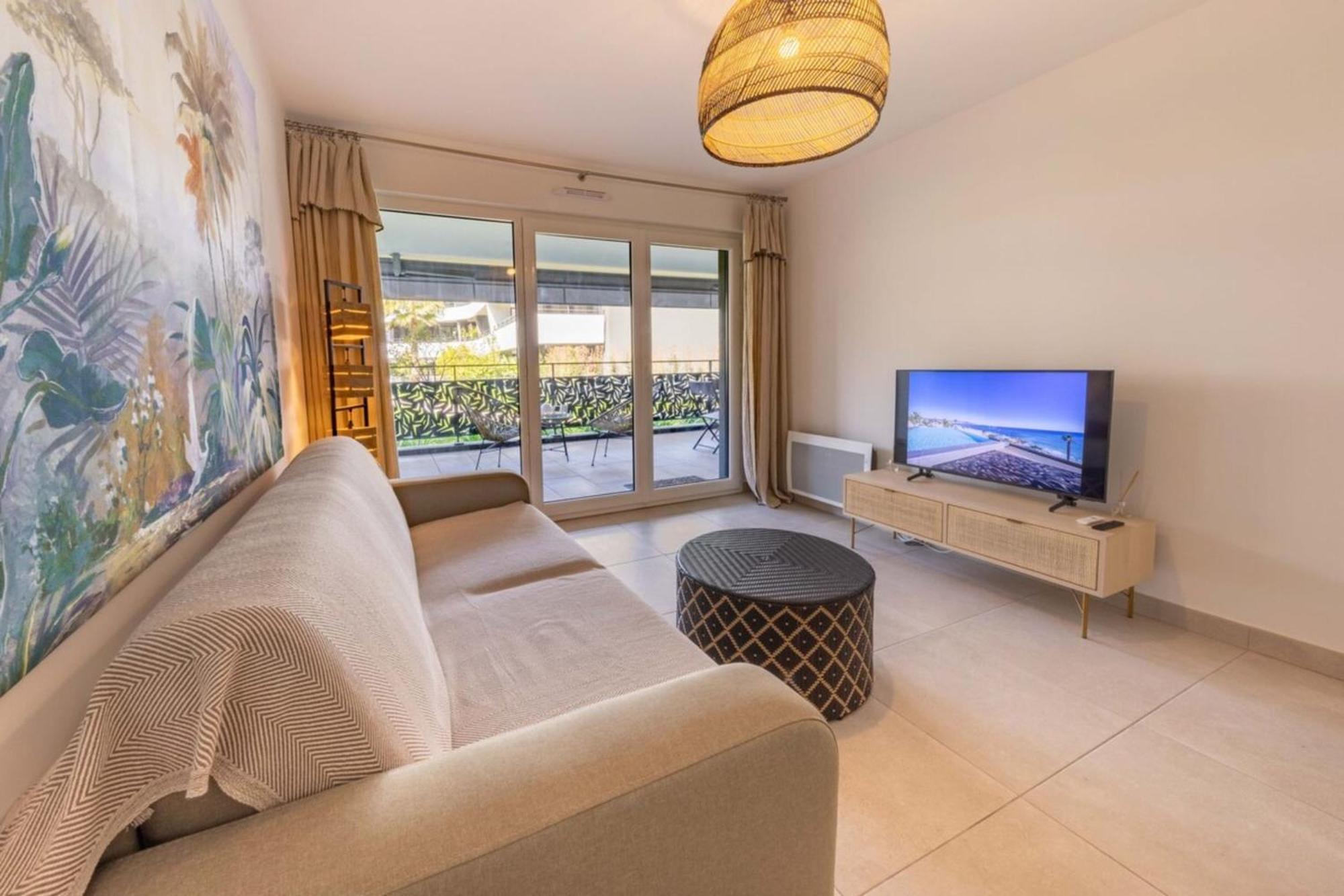 Appartamento 06Ah - Superb Waterfront T2 - Swimming Pool Villeneuve-Loubet Esterno foto