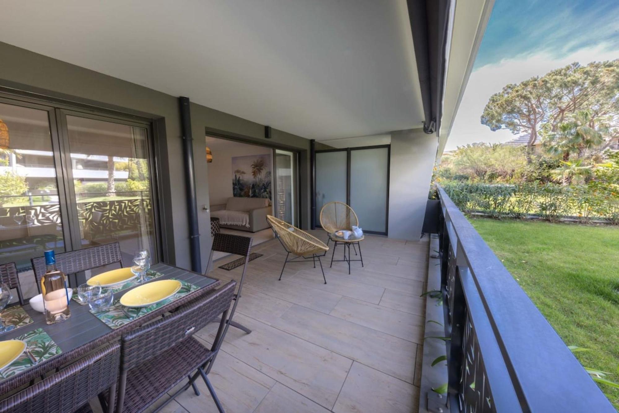 Appartamento 06Ah - Superb Waterfront T2 - Swimming Pool Villeneuve-Loubet Esterno foto