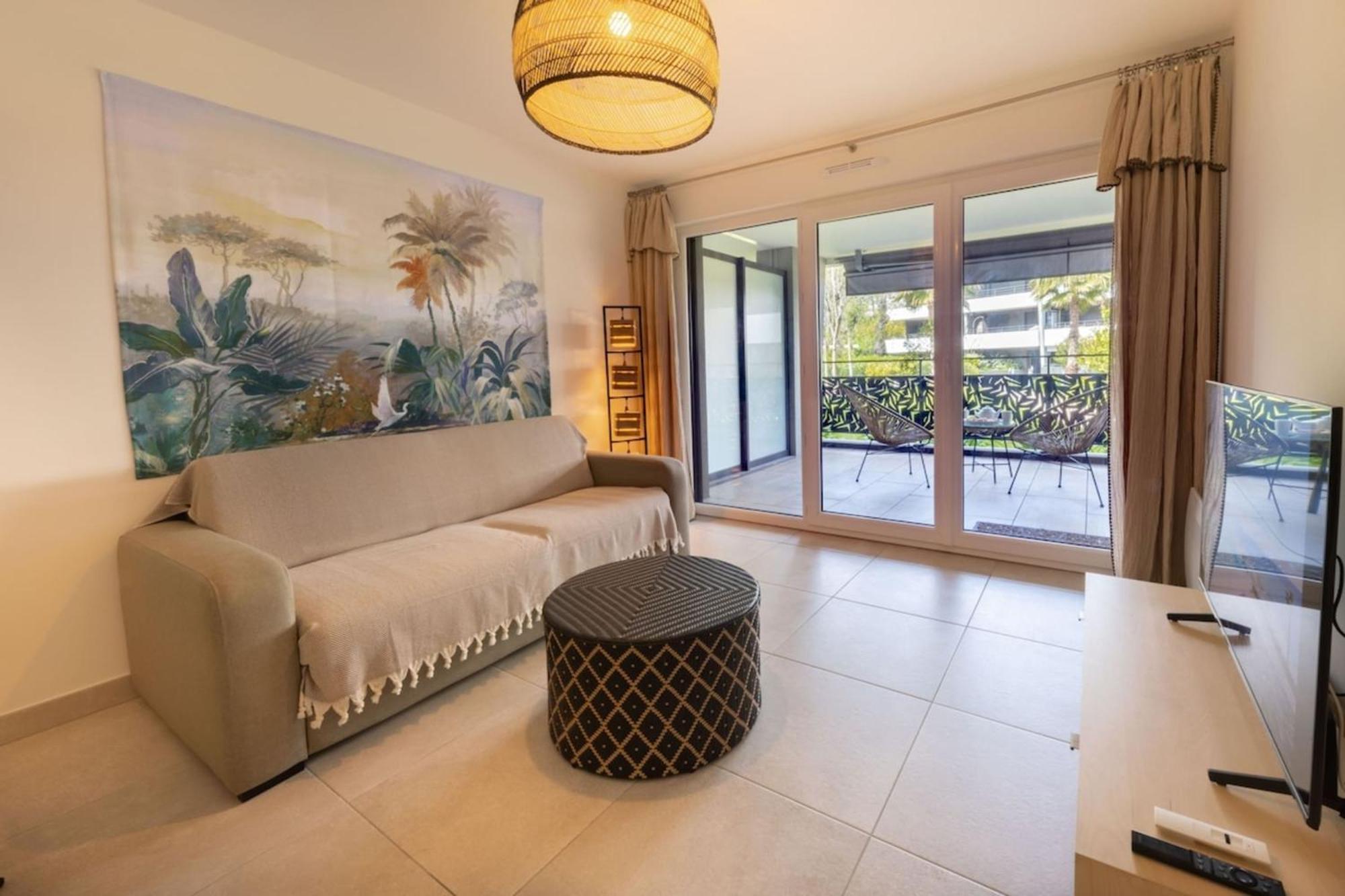 Appartamento 06Ah - Superb Waterfront T2 - Swimming Pool Villeneuve-Loubet Esterno foto